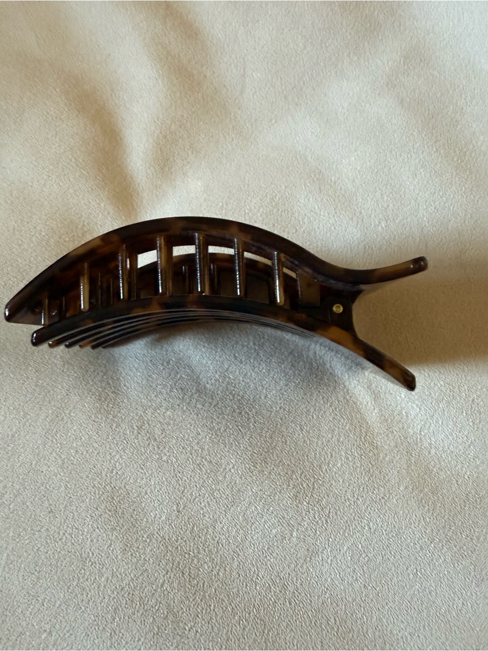 Geometric Tortoise Shell Claw Clip - Picture 2 of 5